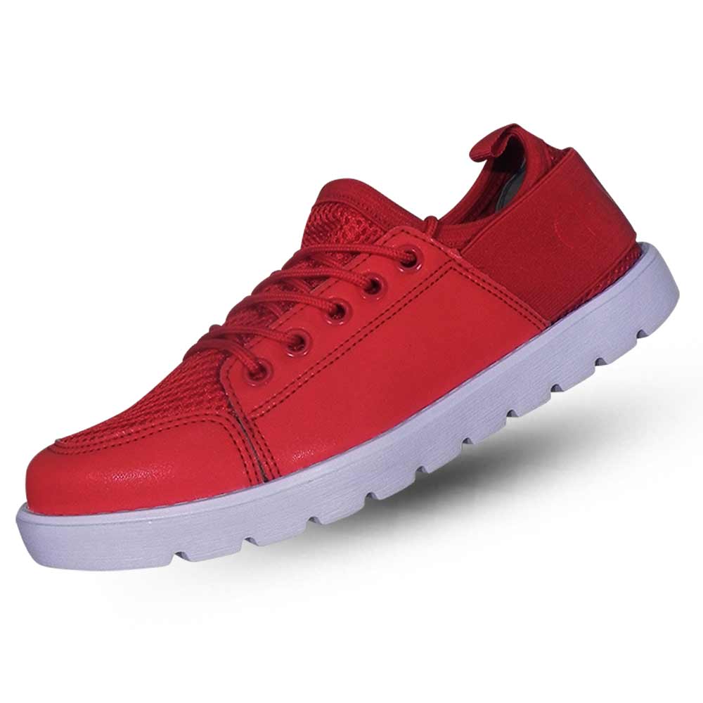 tenis vermelho cravo e canela