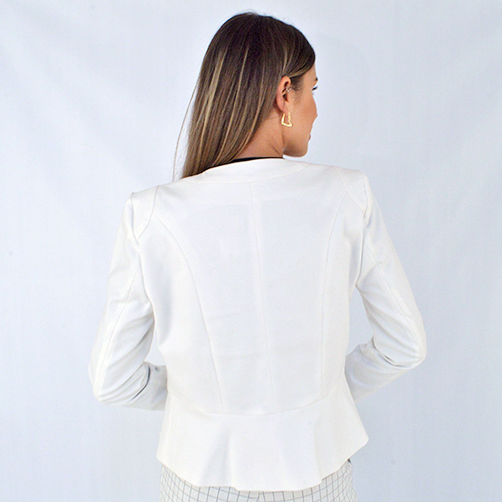 Blazer Peplum em Sarja Trappiche Cor Off White - Foto 5