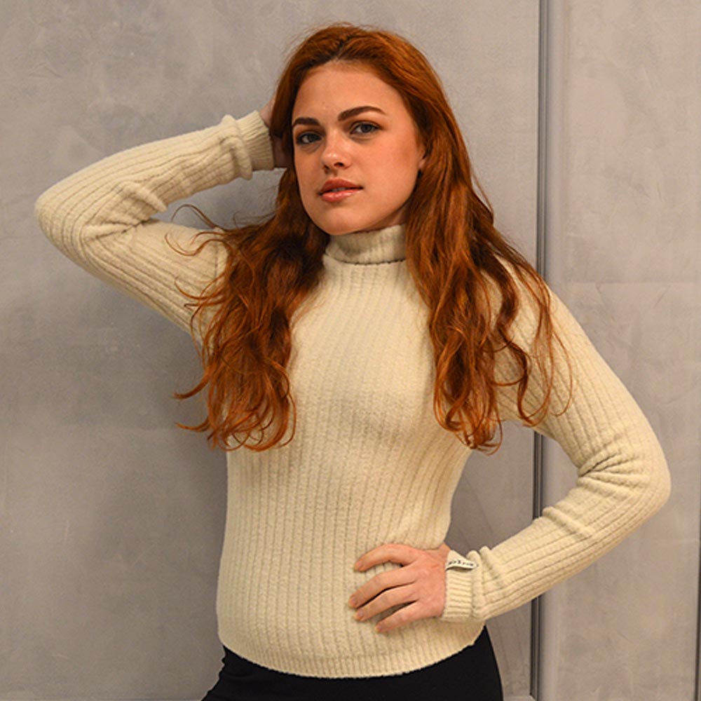 Blusa Fio Pluma Biamar Cor Canelada Cor Bege - Foto 1