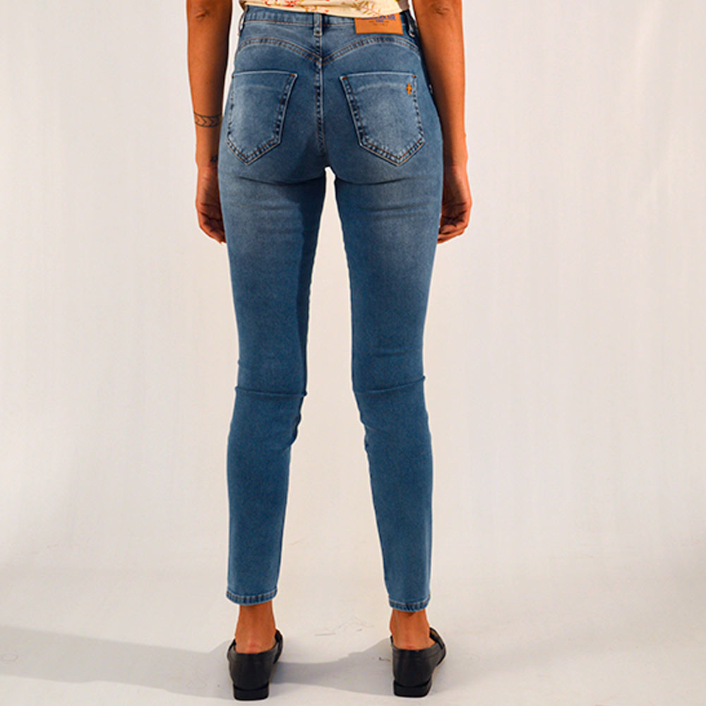 Cala Jeans Moove Safira Cigarrete Flor de Lis  - Foto 2