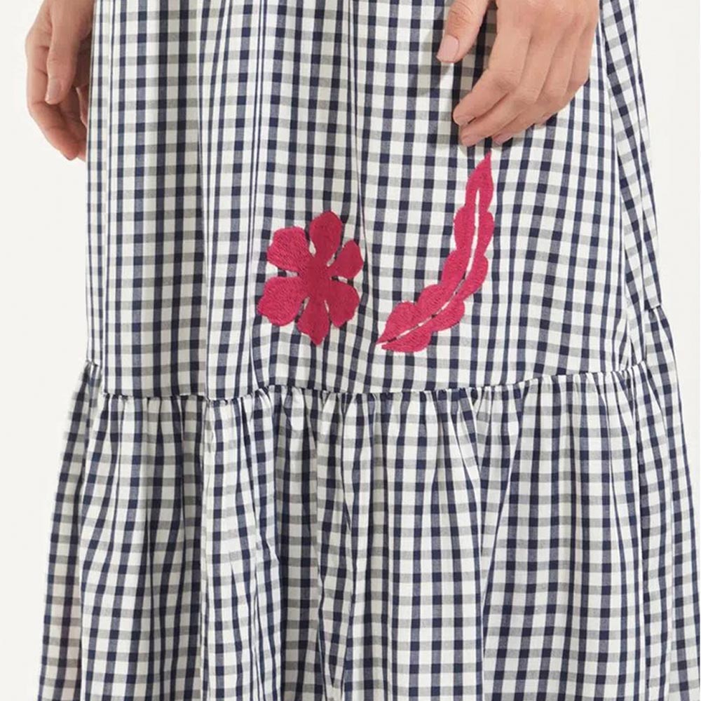 Vestido Viscose Vichy Com Bordado Canto  - Foto 3
