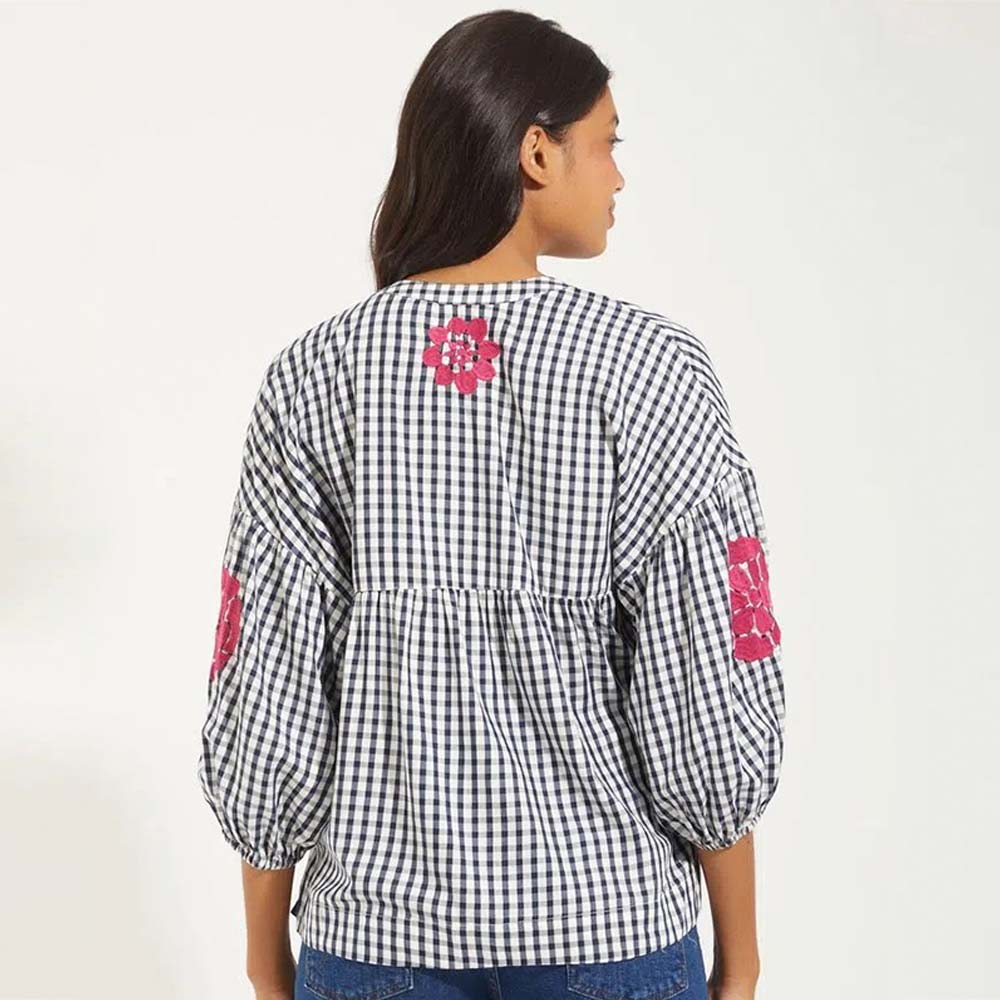 Blusa Bata Viscose Vichy Com Bordado Canto - Foto 2