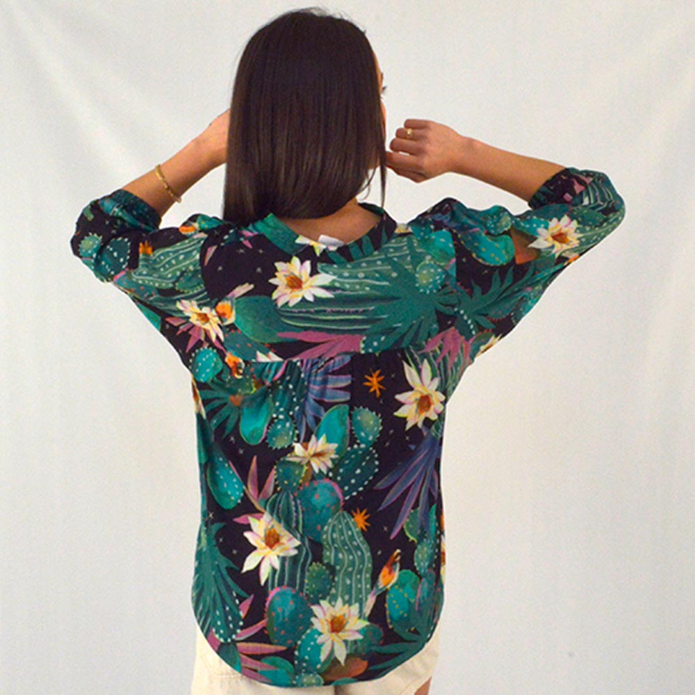 Blusa Bata Estampa Cacti Canto - Foto 2