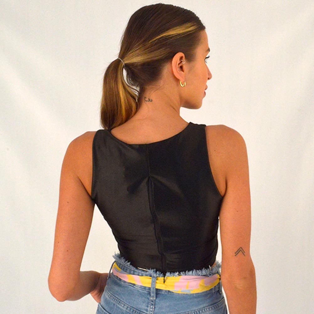Top Cropped Cor Preta Flor de Lis  - Foto 2