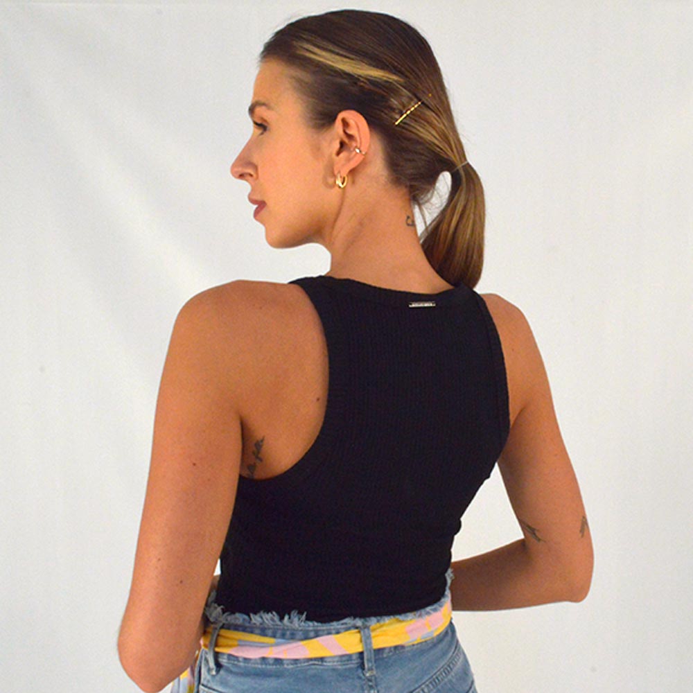 Top Cropped Canelado Preto Flor de Lis  - Foto 3