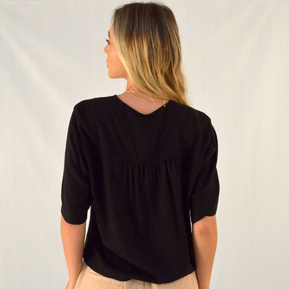 Blusa Viscose Amarrao Busto Cor Preta Scalon  - Foto 3