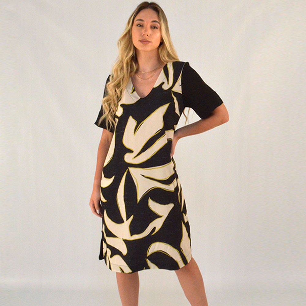 Vestido Midi Chiffon Estampado Na Frente Gatos e Atos - Foto 1