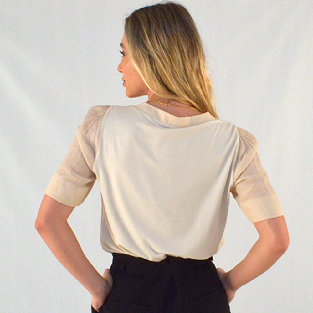 Blusa Gatos e Atos Viscose Estampa Bege Frente  - Foto 2