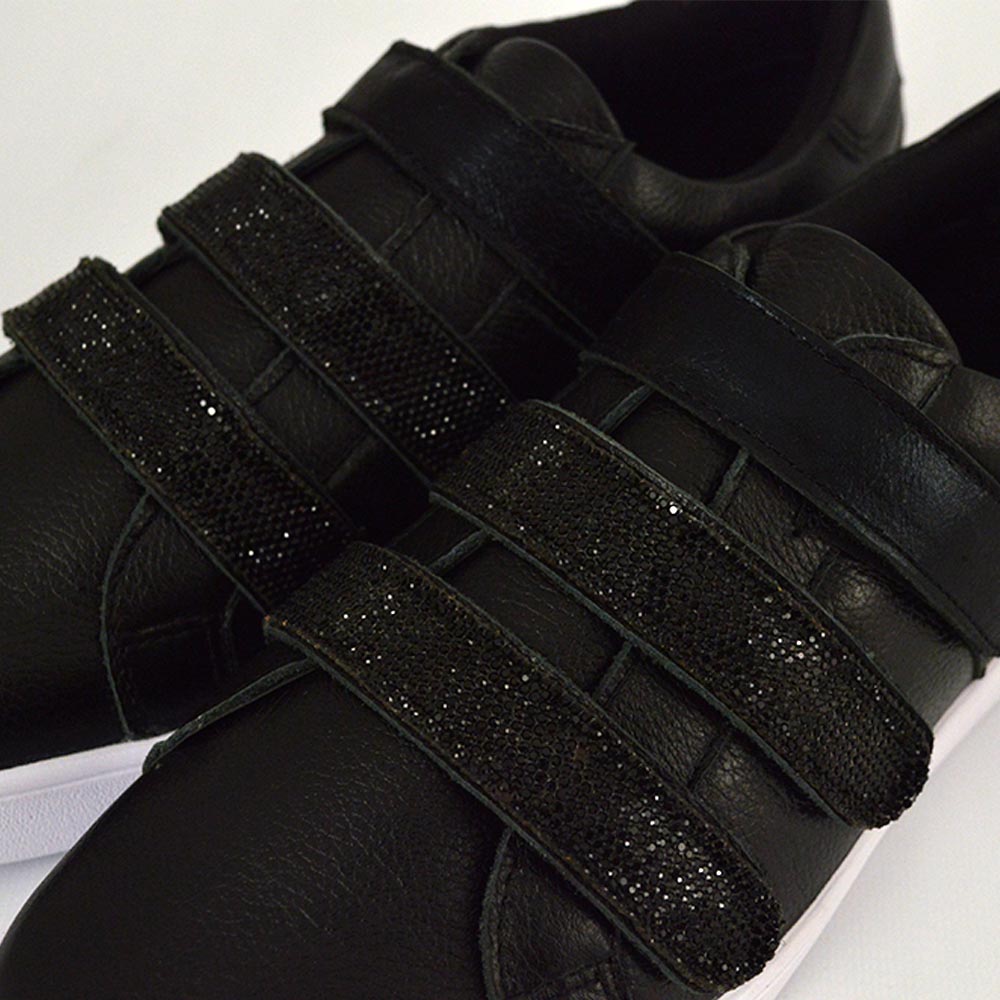 Tnis Couro Preto Com Strass Orcade - Foto 3