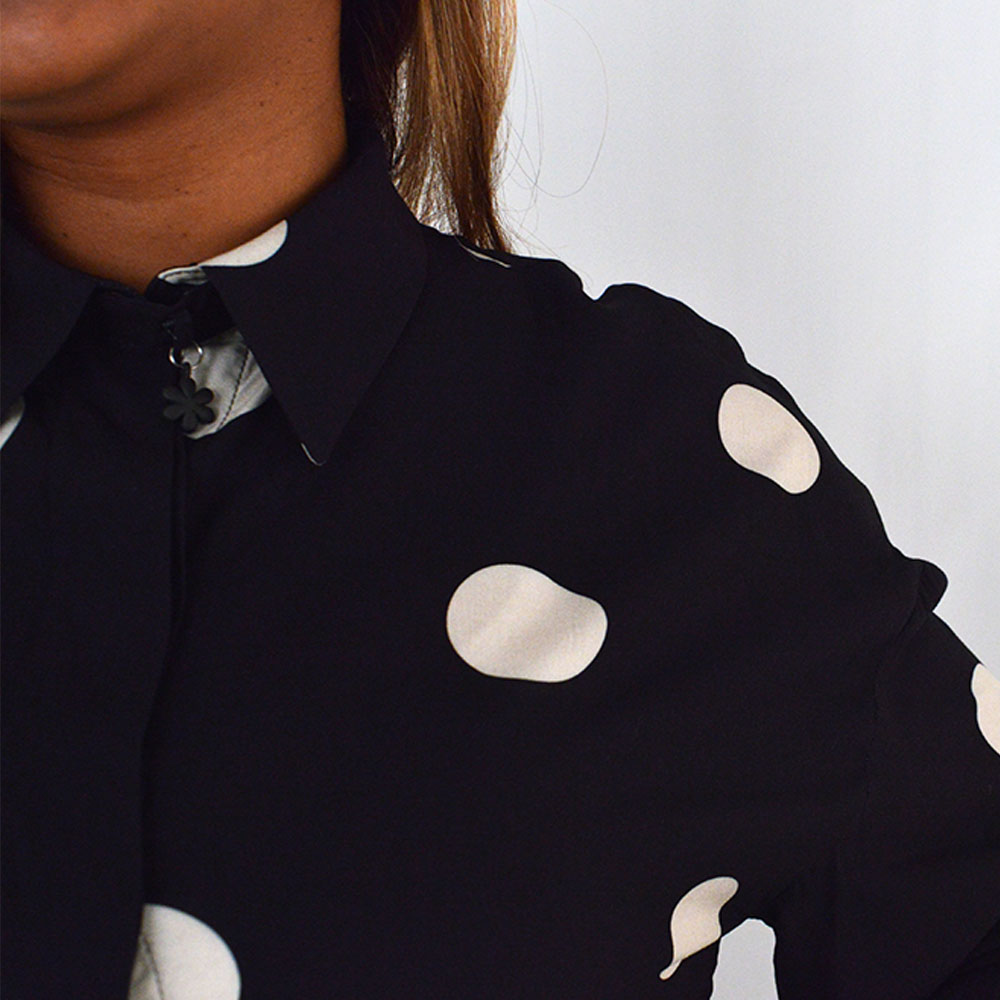 Camisa Cropped Po Manga Bufante Lez a Lez - Foto 2