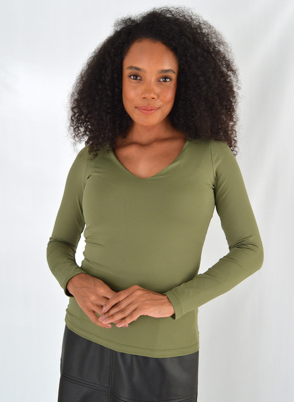 Blusa Bsica Decote 