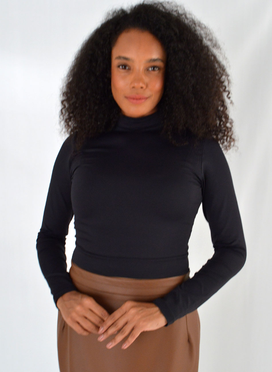 Cropped Coqueta Cor Preto - Foto 1
