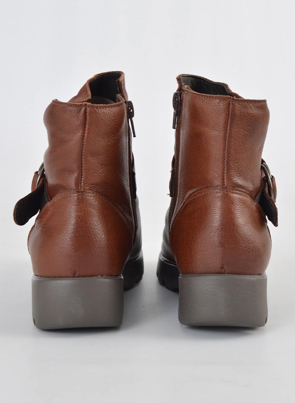 Bota Pelica Marrom Cano Curto Fivela Lateral - Foto 2