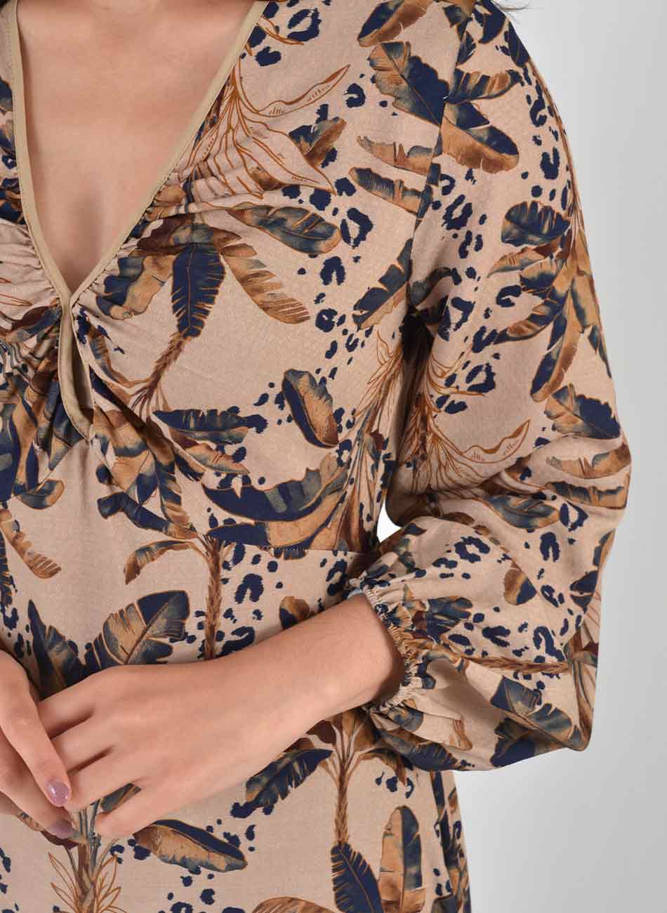 Vestido Longo Estampado Com Decote Em V Lez a Lez - Foto 2