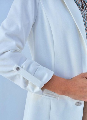 Blazer Sem Fechamento Donna Ritz Cor Off White - Foto 4