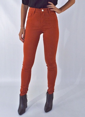 Cal�a Skinny Cor Paprica Flor de Lis - Foto 1