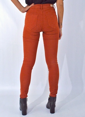 Cal�a Skinny Cor Paprica Flor de Lis - Foto 3