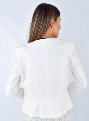 Blazer Peplum em Sarja Trappiche Cor Off White - Foto 5