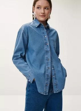 Camisa Jeans Oversized Com Bolso Lez a Lez - Foto 1