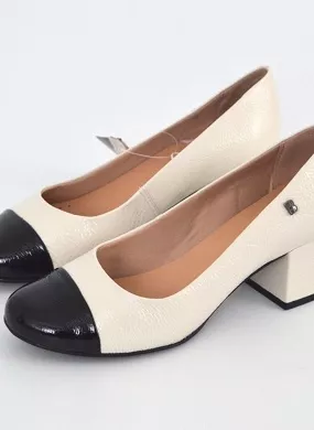 Scarpin Couro Verniz Off White e Preto Bottero - Foto 1