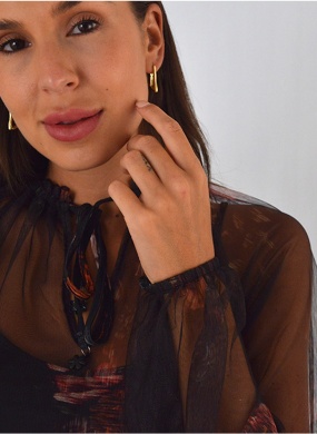 Blusa Manga Longa Bufante Em Tule Estampado Preto Lez a Lez - Foto 2