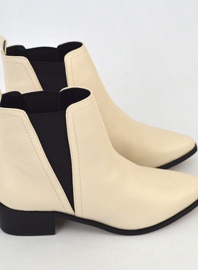 Bota Couro Floater Cor Off White Tabita - Foto 3