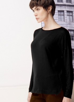 Blusa Barra Arredondada Declari Cor Preta  - Foto 1