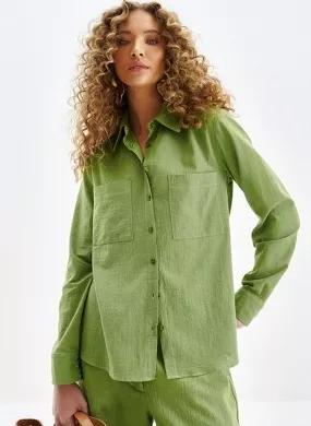 Camisa Manga Longa em Tecido Plano com Bolsos  Lez a Lez - Foto 2