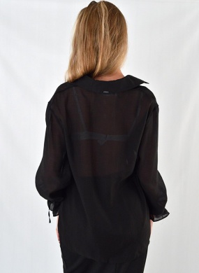 Camisa Alongada Com Transpar�ncia E Amarra��es Lez a Lez  - Foto 2