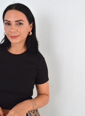 Blusa B�sica Cropped Coqueta Preta - Foto 2