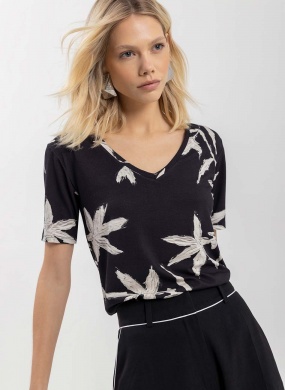 Blusa Manga Curta Estampa Canvas Preto Lez a Lez - Foto 2