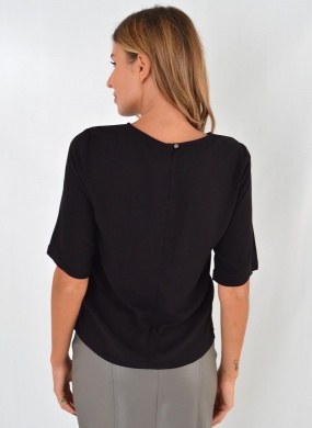 Blusa Viscose Cor Preta Flor de Lis - Foto 3
