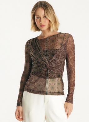 Blusa em Tule Efeito Torcido no Busto Cant�o - Foto 2