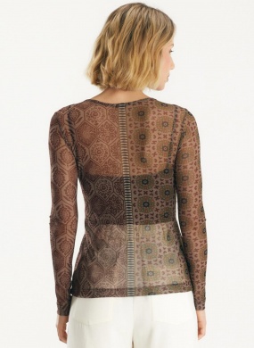 Blusa em Tule Efeito Torcido no Busto Cant�o - Foto 3