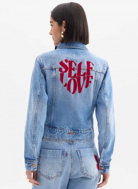 Jaqueta Jeans Trucker Com Aplica��es Flor De Lis - Foto 2