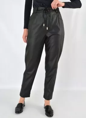 Calça Slim em Pu Preto Alice - Foto 1