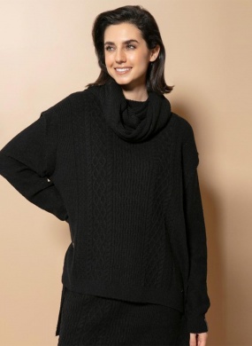 Blusa Biamar Com Gola Remov�vel Preta - Foto 1