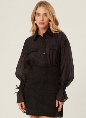 Camisa Alongada Com Transpar�ncia E Amarra��es Lez a Lez  - Foto 3