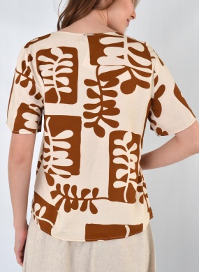 Blusa Estampa Folhas Flor de Lis - Foto 2