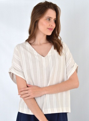 Blusa Viscolinho Flor de Lis - Foto 1