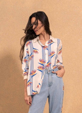 Camisa Alongada Estampada Bot�es Laterais - Foto 2