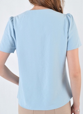 Blusa Azul Claro Detalhe Decote Mosaique - Foto 2