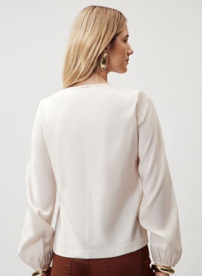 Blusa Solta Bege Flor de Lis - Foto 2
