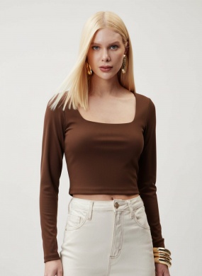 Cropped Justo Canelado Marrom Flor de Lis - Foto 1