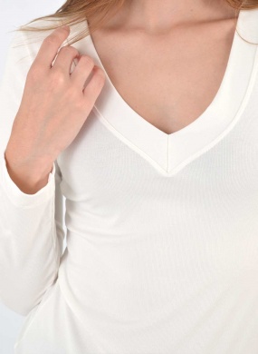 Blusa Viscose Canelada Off White Gatos e Atos  - Foto 2