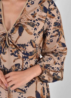 Vestido Longo Estampado Com Decote Em V Lez a Lez - Foto 2