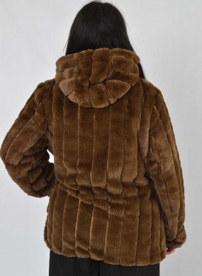 Jaqueta Estofada Revers�vel Pele Sint�tico Ganache Alpelo PLUS                                     - Foto 15