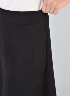 Saia Suede Midi Gode Preto Innocence - Foto 2