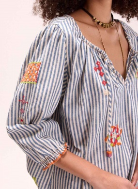 Bata Listrada Bordado Brincar Cant�o - Foto 5